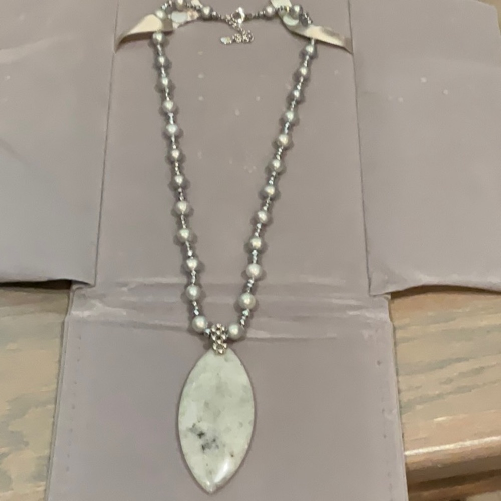 Stone and bead costume necklace.